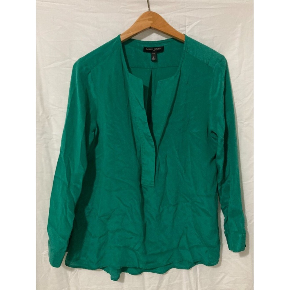 Banana Republic Womens L Petite Green Silk Blouse Basic Work Core Top Layer Bold